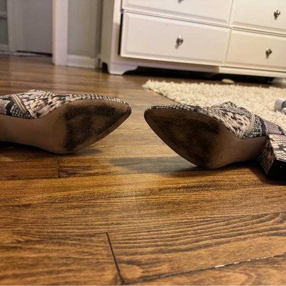 Steve Madden Snake Skin Boots - Picture 3 of 8